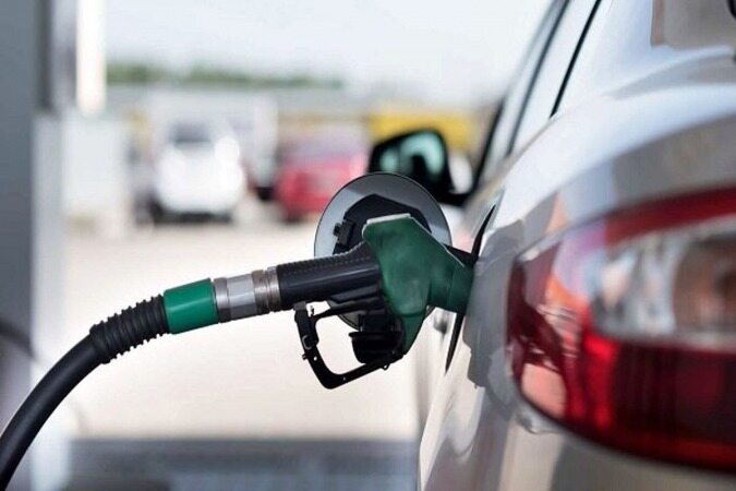 دلایل کاهش سهمیه بنزین ۳ هزارتومانی؟